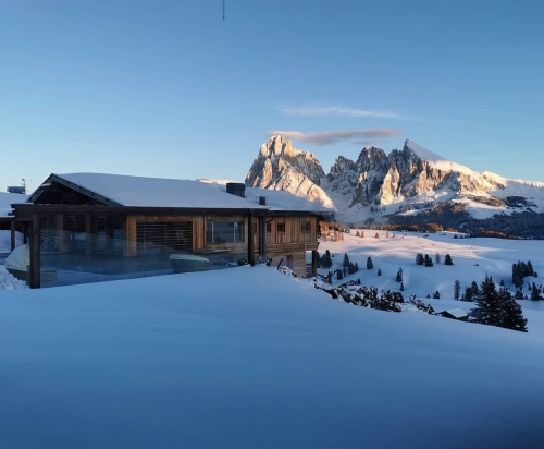 LC BESPOKE ADLER Lodge ALPE